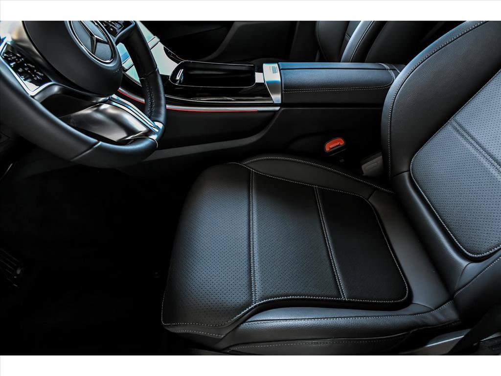 Certified 2026 Mercedes-Benz GLC 300 4MATIC image 11