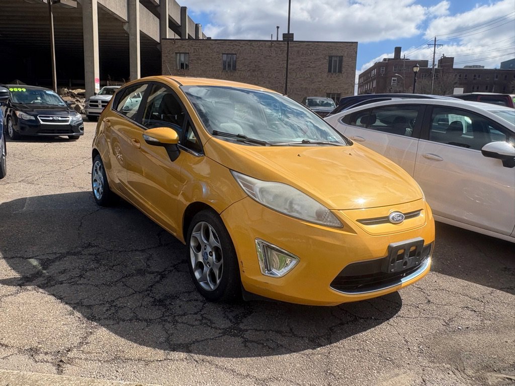 Used 2011 Ford Fiesta SES w/ 301A Rapid Spec Order Code image 2