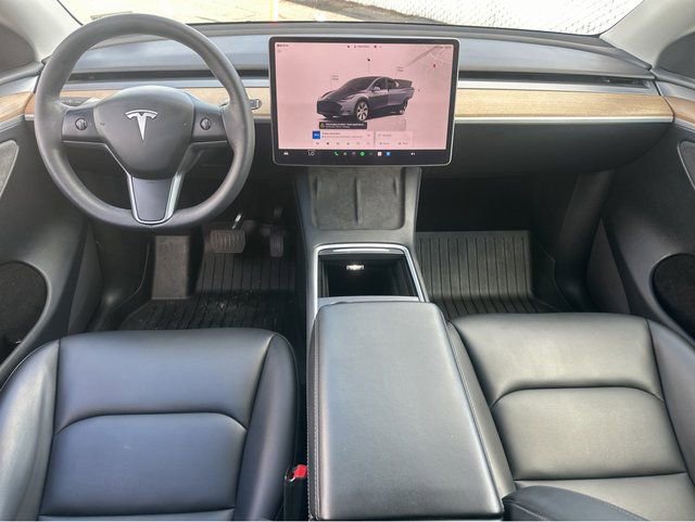 Used 2023 Tesla Model Y Long Range image 7
