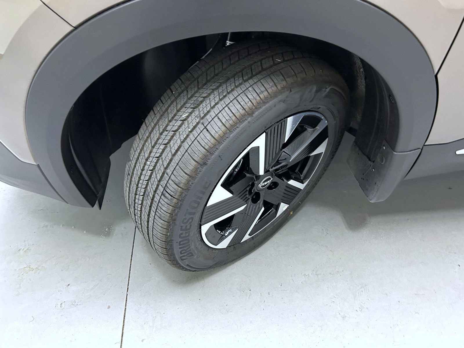New 2027 Nissan Kicks SV AWD/4WD image 23