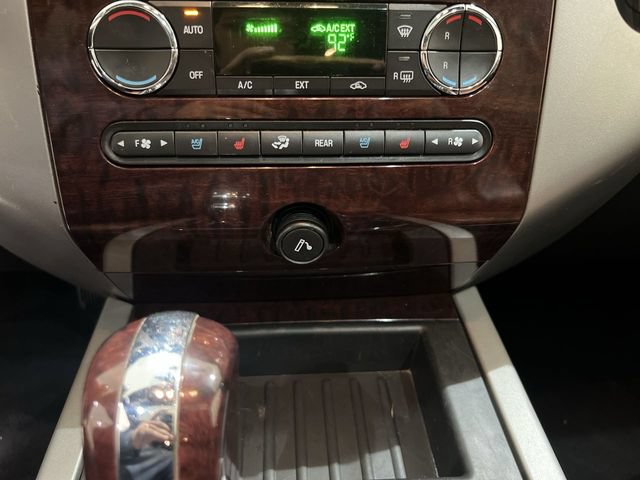 Used 2010 Ford Expedition Eddie Bauer RWD image 16