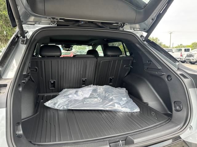 New 2025 Chevrolet Equinox EV RS w/ Active Safety Package 3 AWD/4WD image 11
