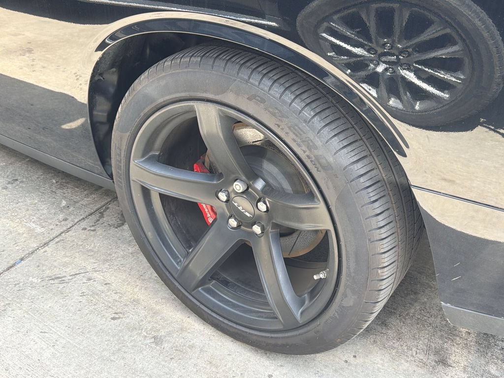 Used 2020 Dodge Challenger SRT Hellcat RWD image 5