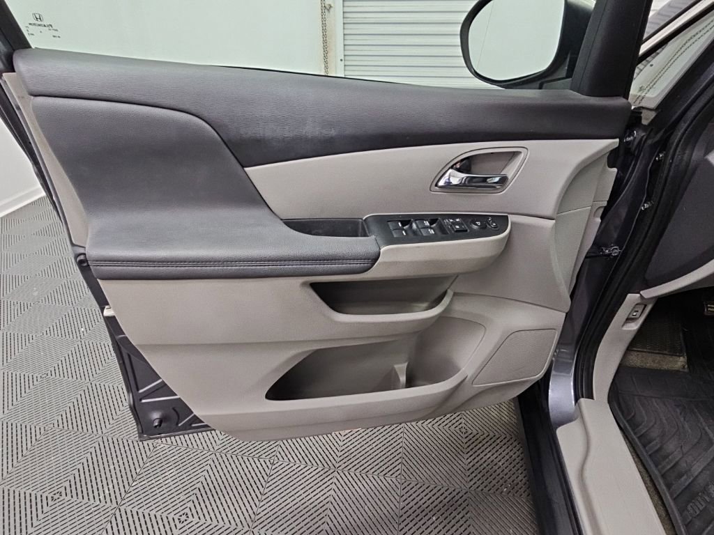 Used 2014 Honda Odyssey EX-L image 28