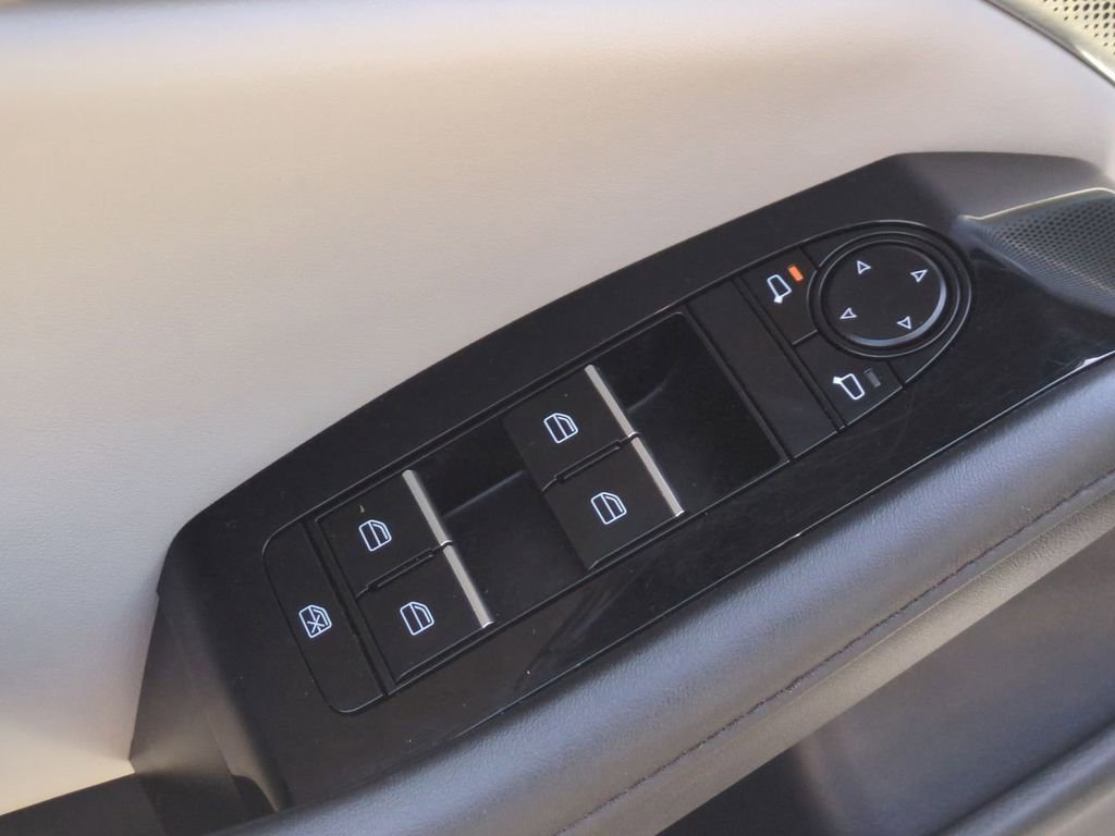 Used 2023 MAZDA MAZDA3 AWD 2.5 Turbo Hatchback image 12