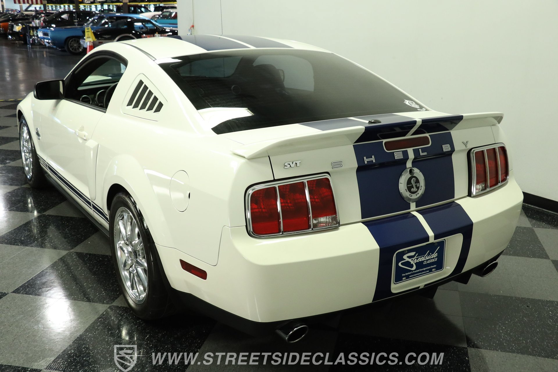 Used 2007 Ford Mustang Shelby GT500 RWD image 8