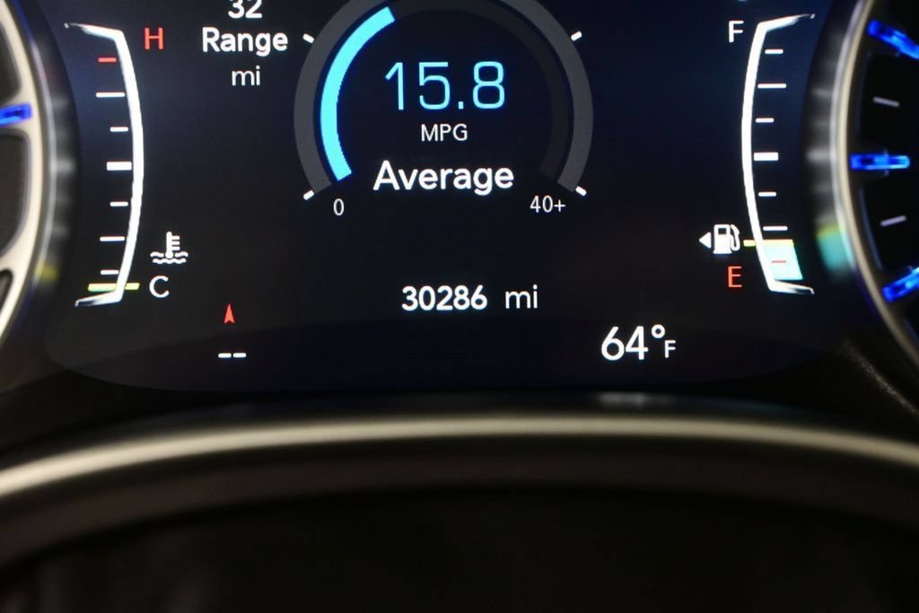 Used 2025 Chrysler Pacifica Select FWD image 23
