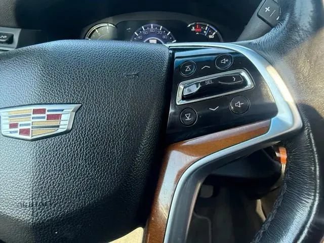 Used 2018 Cadillac Escalade ESV Premium Luxury RWD image 27
