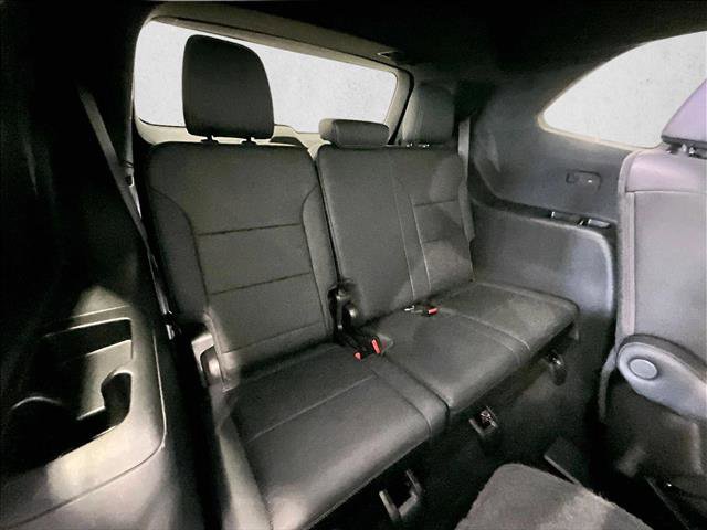 Used 2025 Buick Enclave Sport Touring w/ Power Package FWD image 30