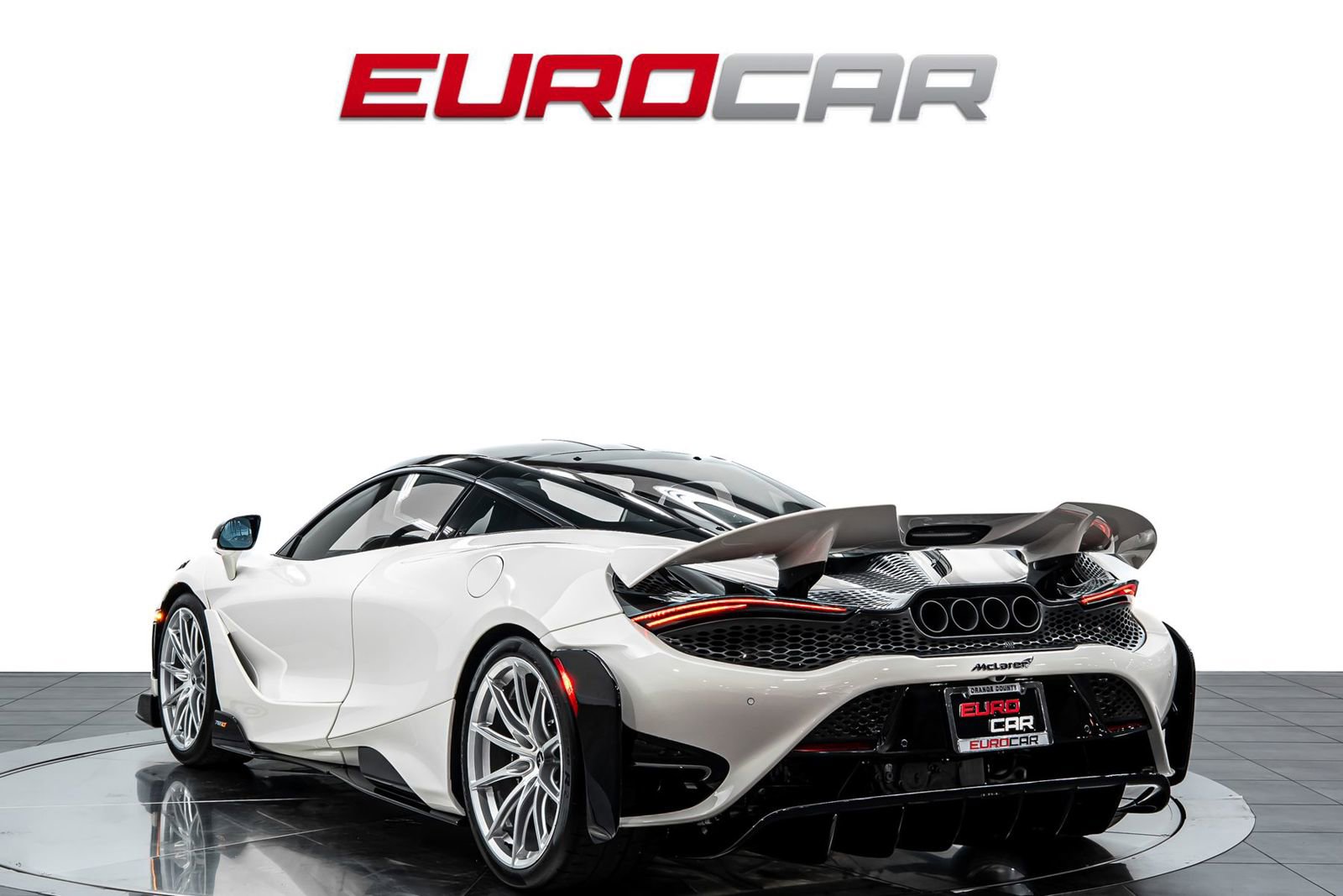 Used 2021 McLaren 765LT RWD image 3