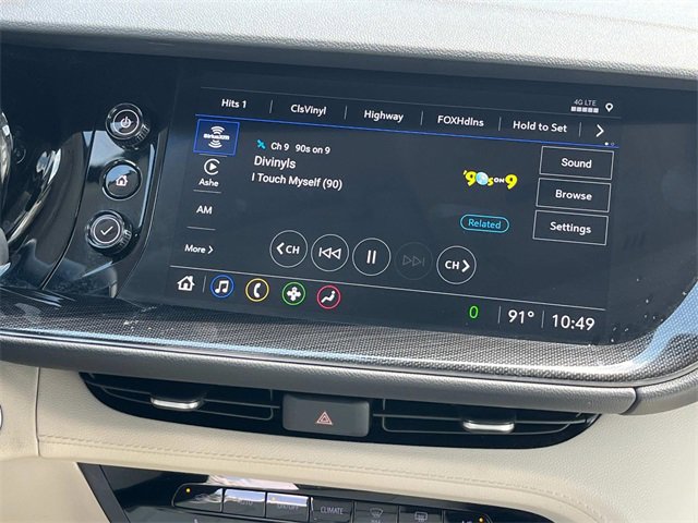 Used 2023 Buick Envision Essence image 12