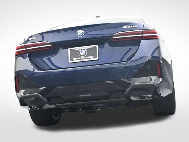 New 2027 BMW 550e xDrive AWD/4WD image 33