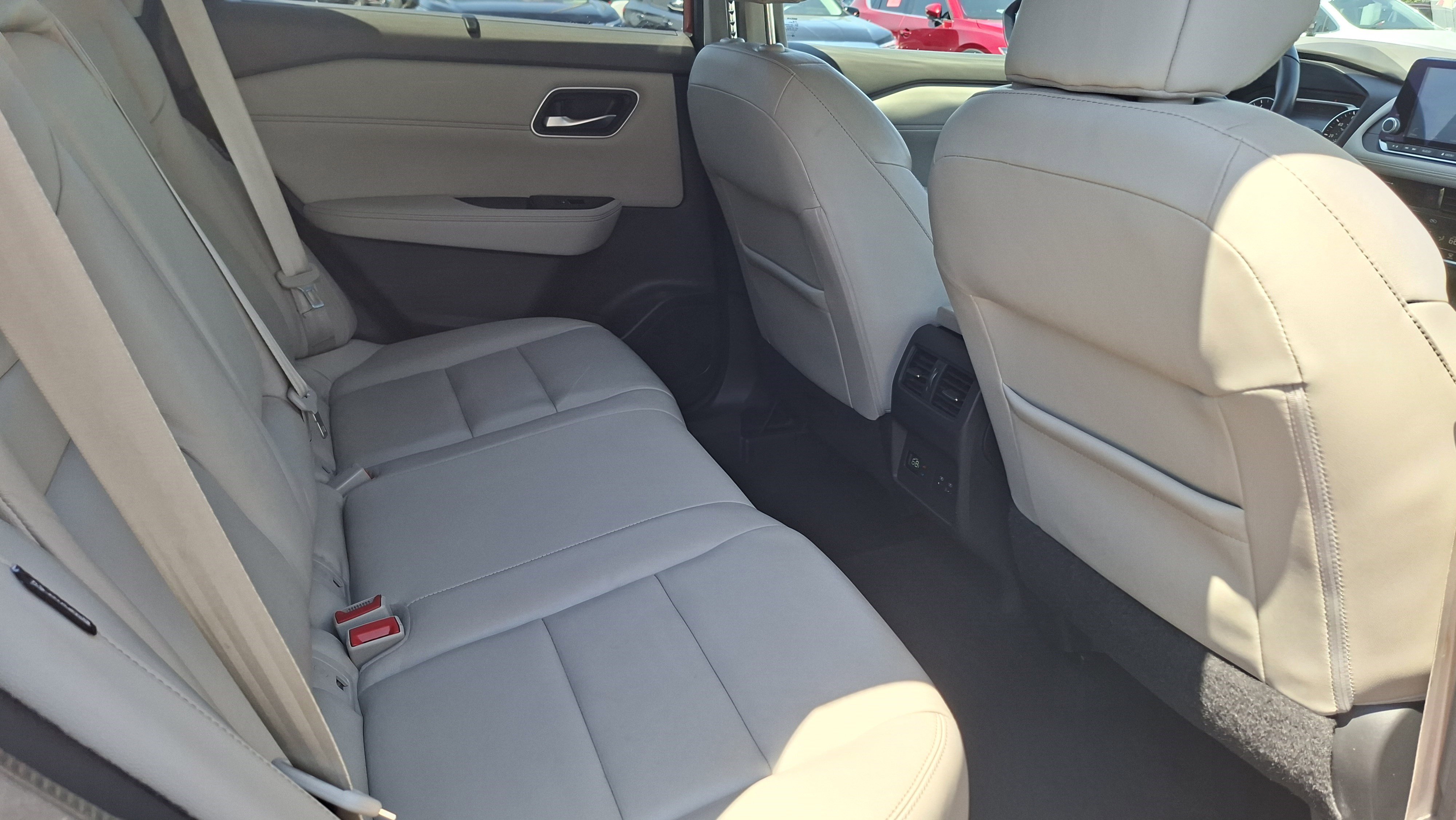 Used 2021 Nissan Rogue SL FWD image 22