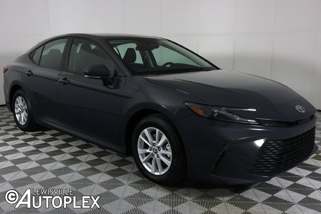 Used 2026 Toyota Camry LE FWD image 3