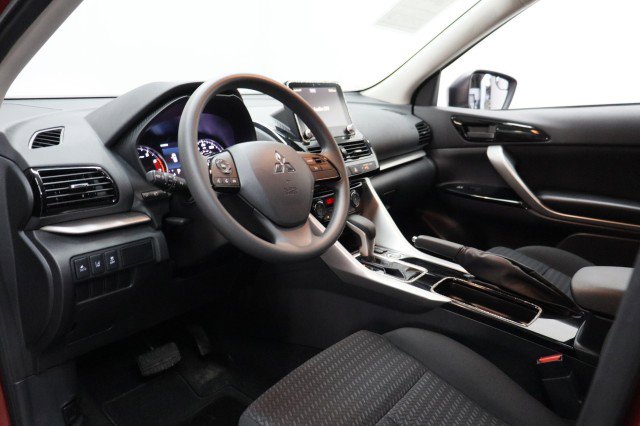 Used 2024 Mitsubishi Eclipse Cross LE AWD/4WD image 6