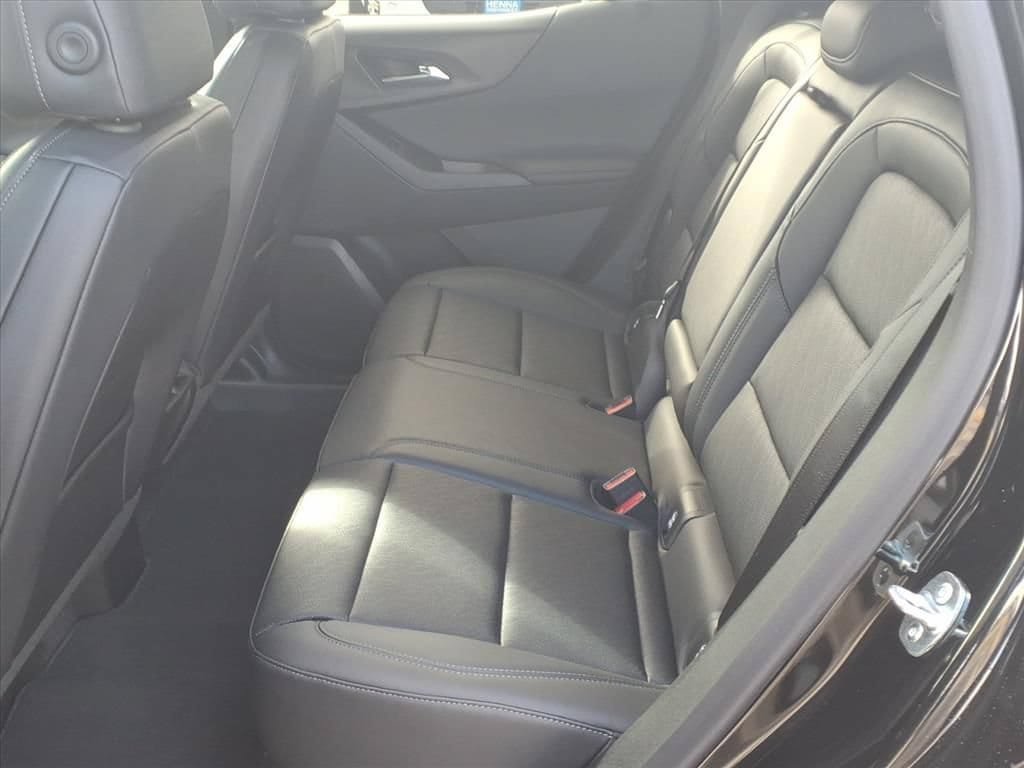 New 2027 Chevrolet Equinox LT w/ Convenience Package II FWD image 17