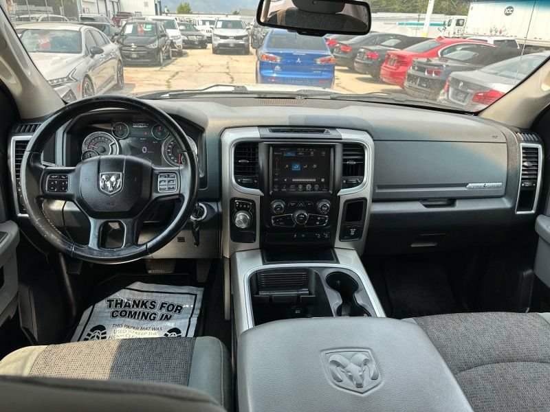 Used 2016 RAM 1500 SLT RWD image 24