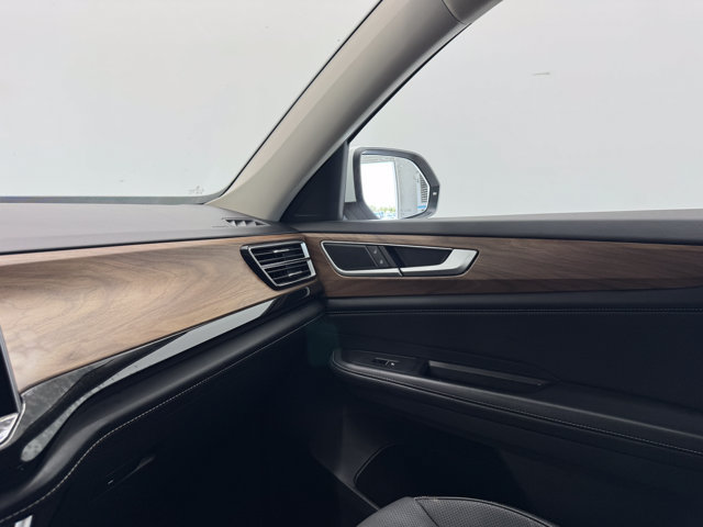 Used 2024 Volkswagen Atlas SE w/ Panoramic Sunroof Package FWD image 40