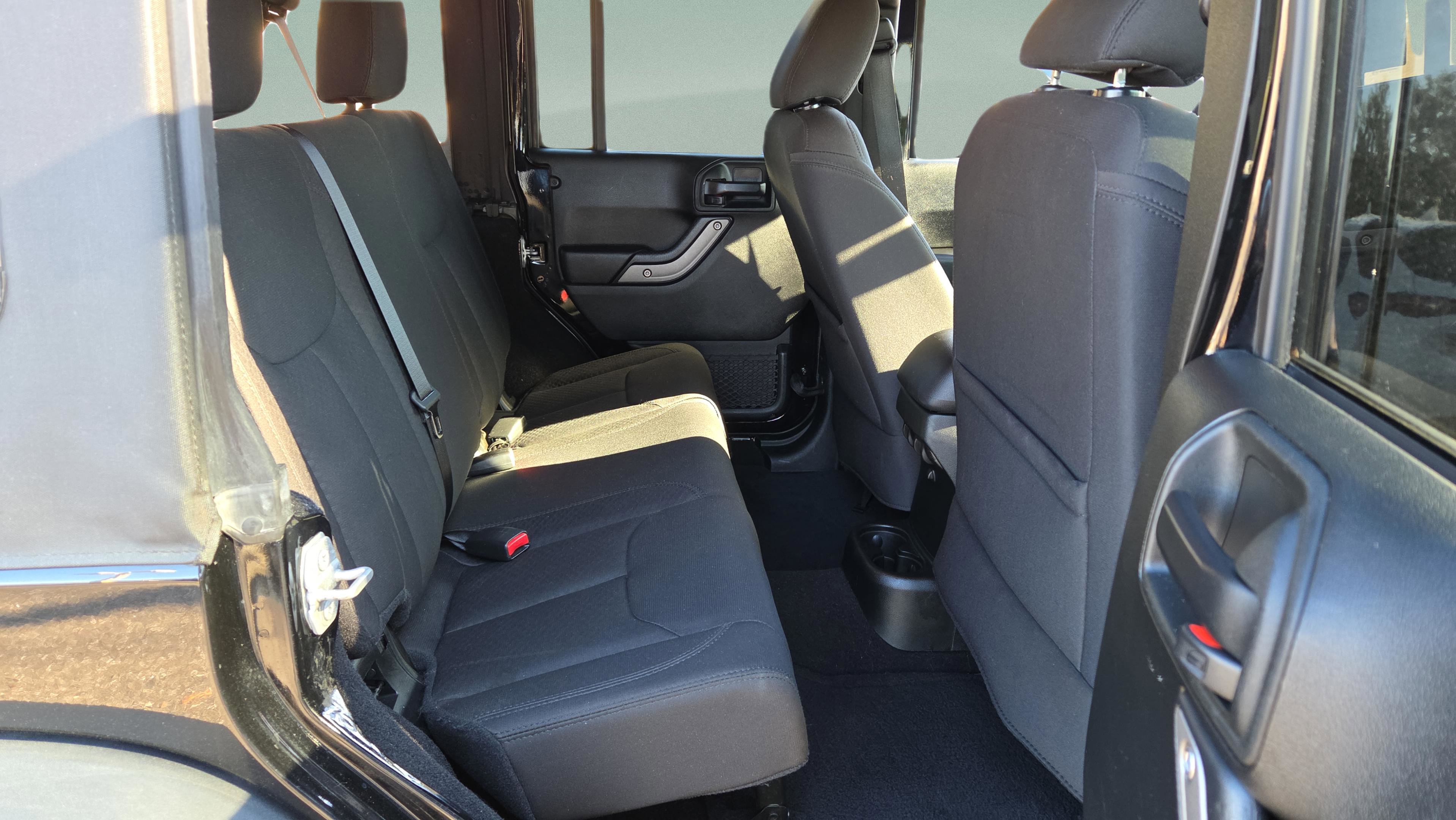 Used 2018 Jeep Wrangler Unlimited Sport S image 25