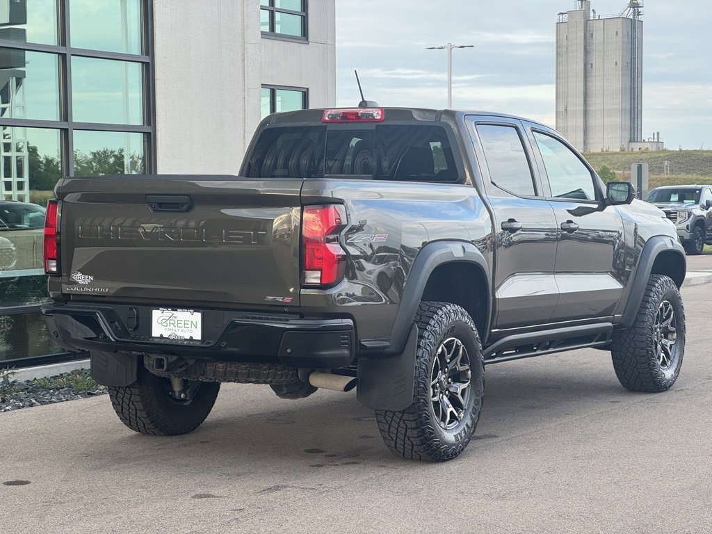 Used 2024 Chevrolet Colorado ZR2 w/ ZR2 Convenience Package III image 5