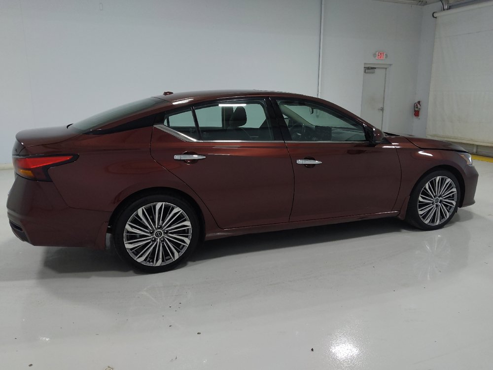 Used 2023 Nissan Altima 2.5 SL FWD image 10