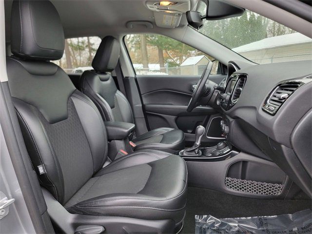 Certified 2018 Jeep Compass Latitude image 24