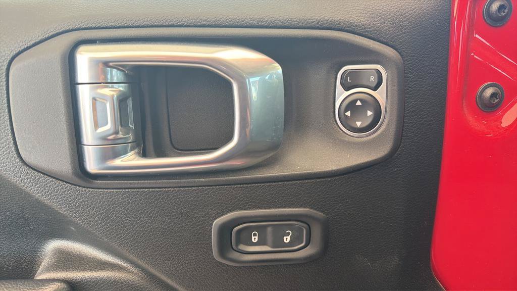 Used 2024 Jeep Gladiator Sport AWD/4WD image 17