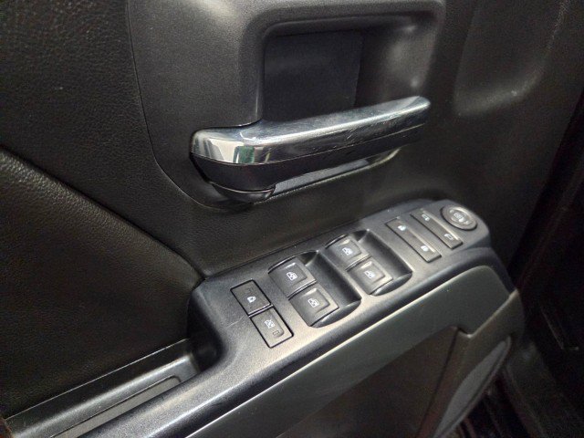 Used 2018 Chevrolet Silverado 1500 LT w/ LT Eassist Package AWD/4WD image 32
