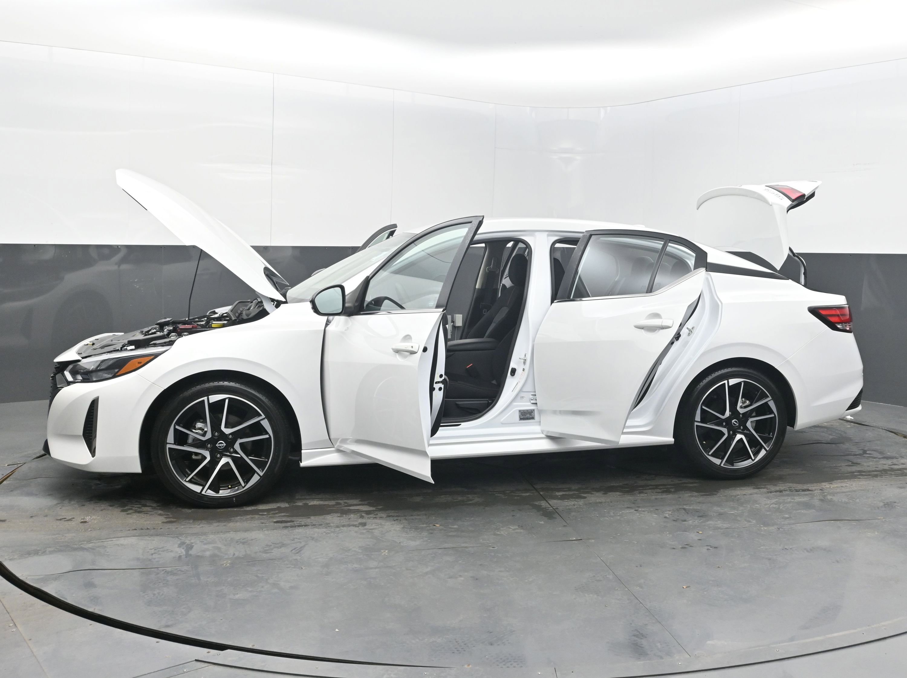 Used 2024 Nissan Sentra SR image 43