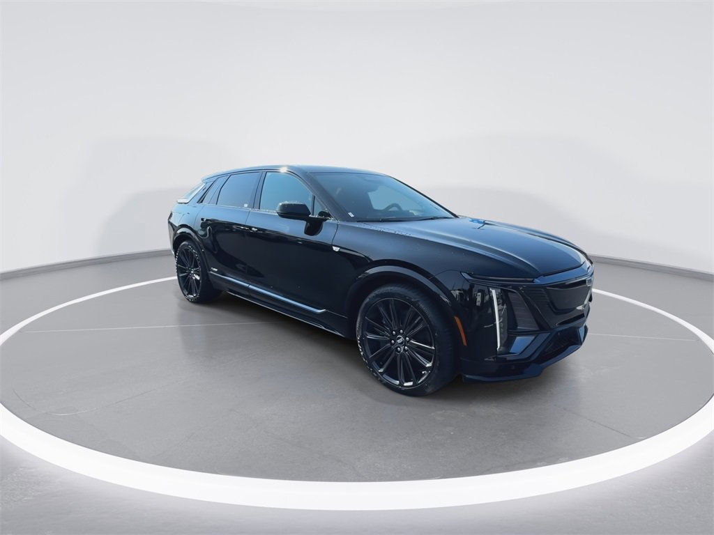 New 2026 Cadillac Lyriq V image 2