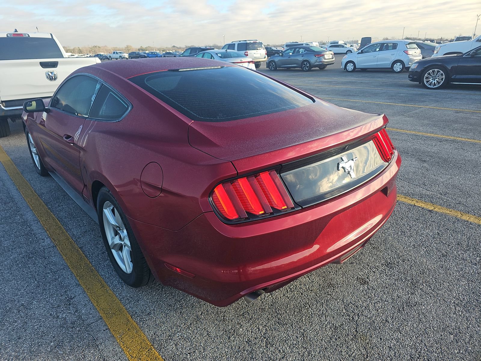 Used 2017 Ford Mustang Coupe image 11