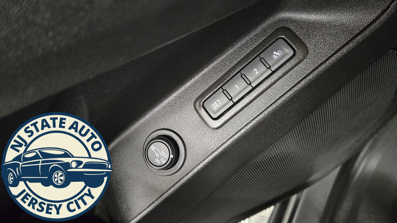 Used 2024 Chevrolet Equinox Premier image 20