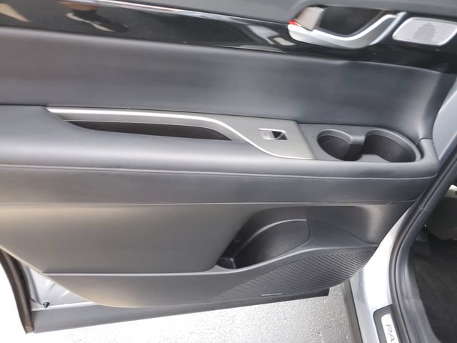 Used 2021 Hyundai Palisade Limited FWD image 16