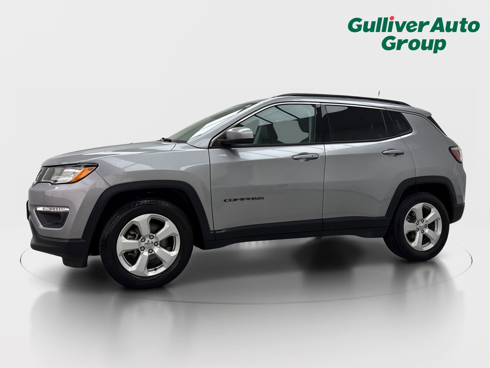 Used 2019 Jeep Compass Latitude w/ Safety & Security Group FWD image 2