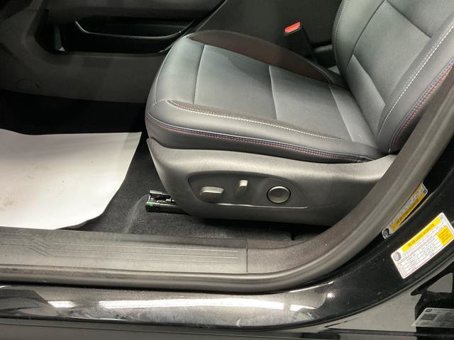 Used 2025 Chevrolet Equinox EV RS AWD/4WD image 16