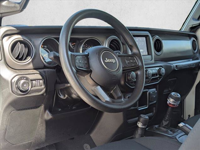 Used 2022 Jeep Wrangler Sport AWD/4WD image 10
