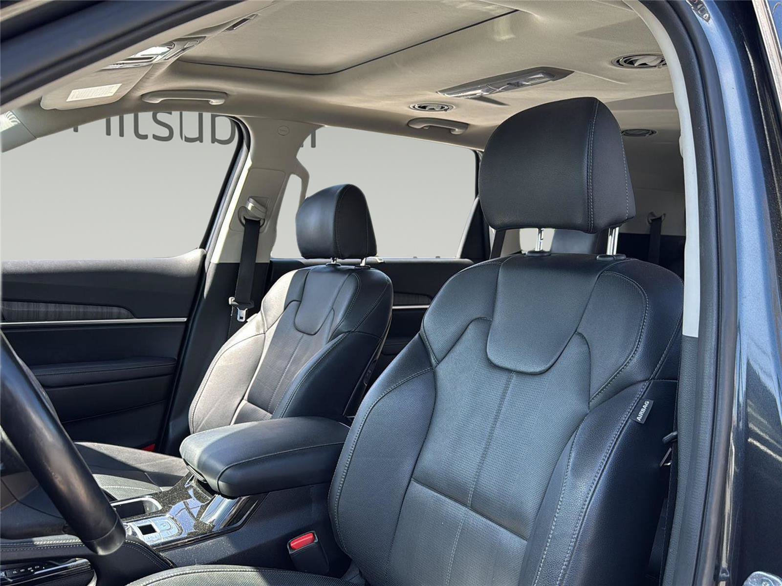 Used 2023 Kia Telluride EX w/ EX Captain's Chair Package AWD/4WD image 14