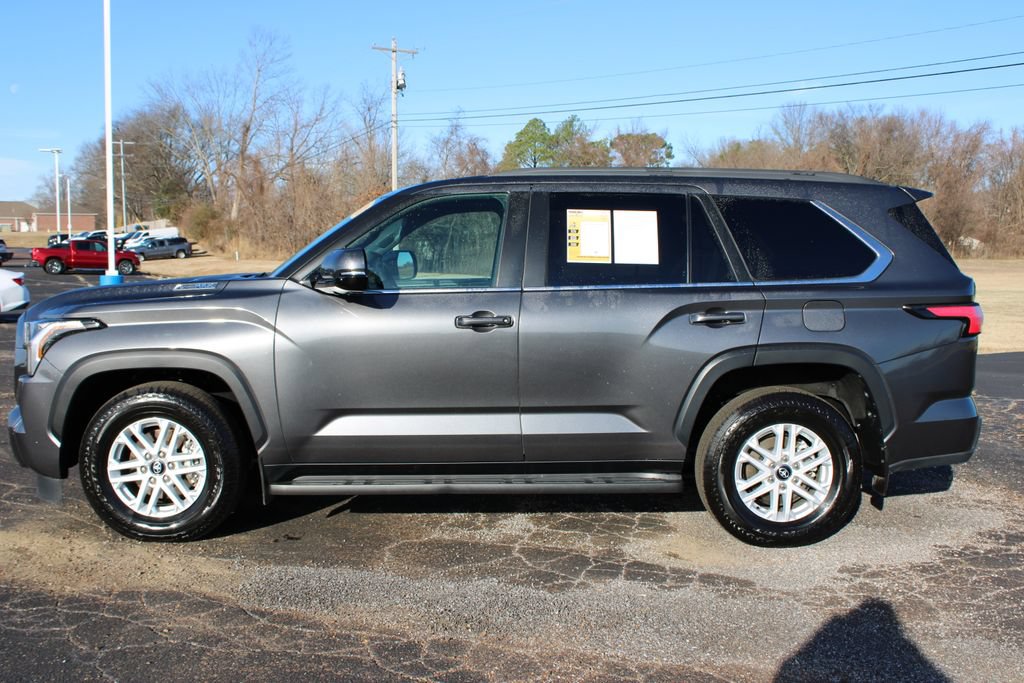 Used 2025 Toyota Sequoia SR5 AWD/4WD image 6