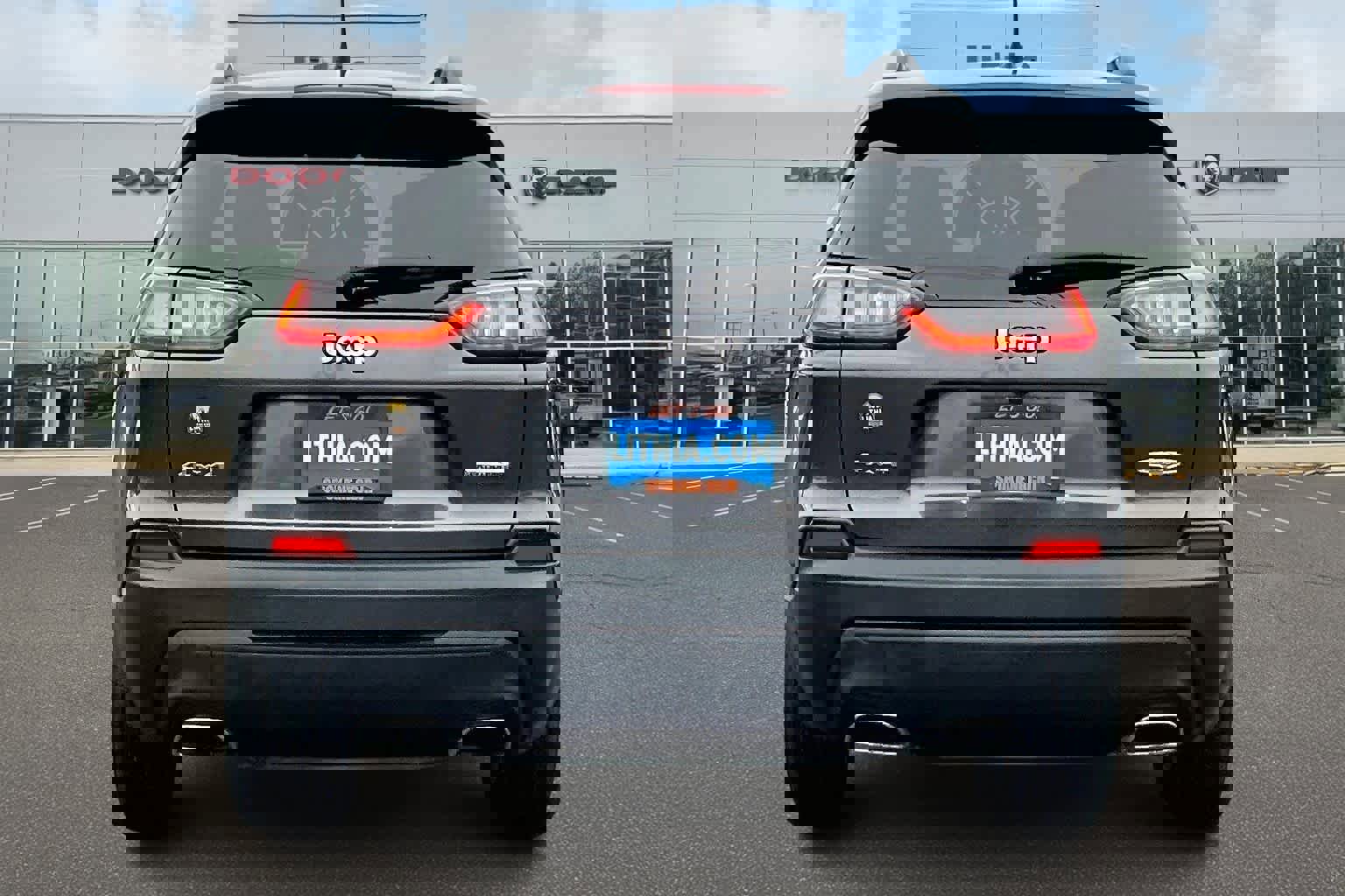 Used 2022 Jeep Cherokee Latitude Lux w/ Sun & Sound Group image 5