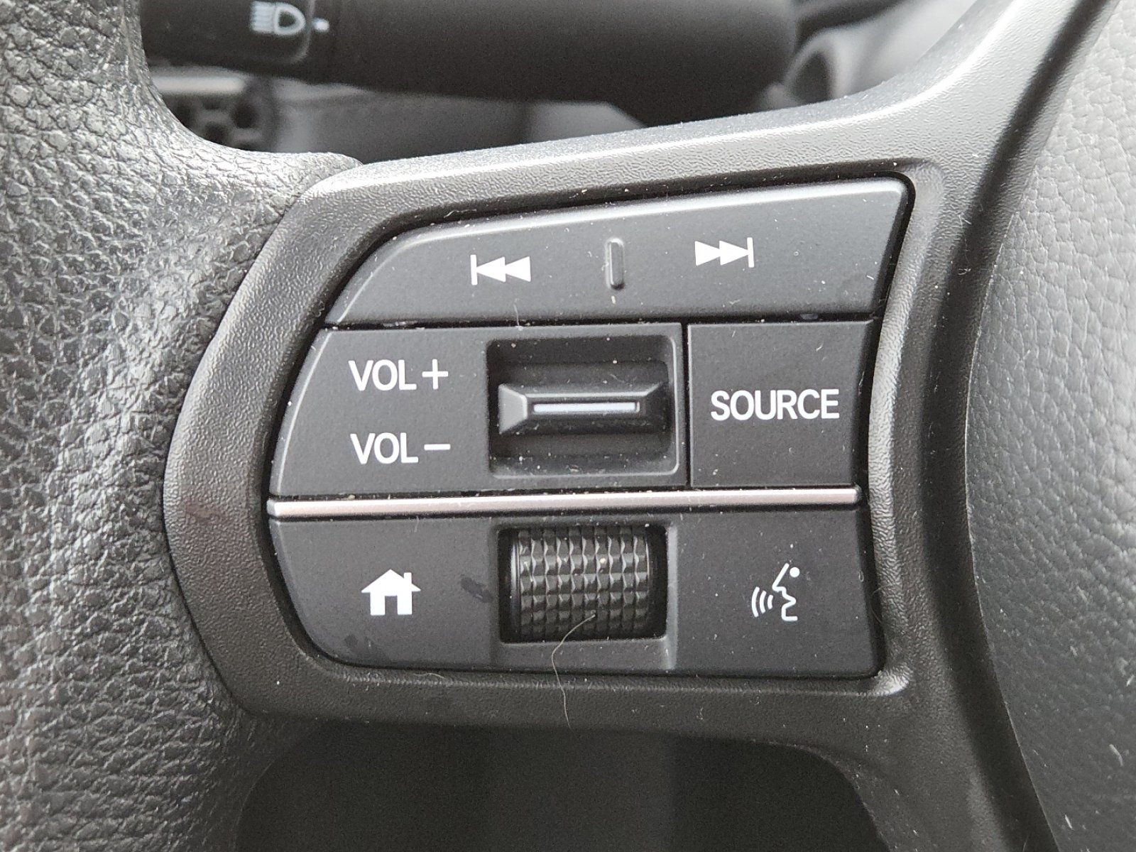Used 2024 Honda HR-V LX image 32