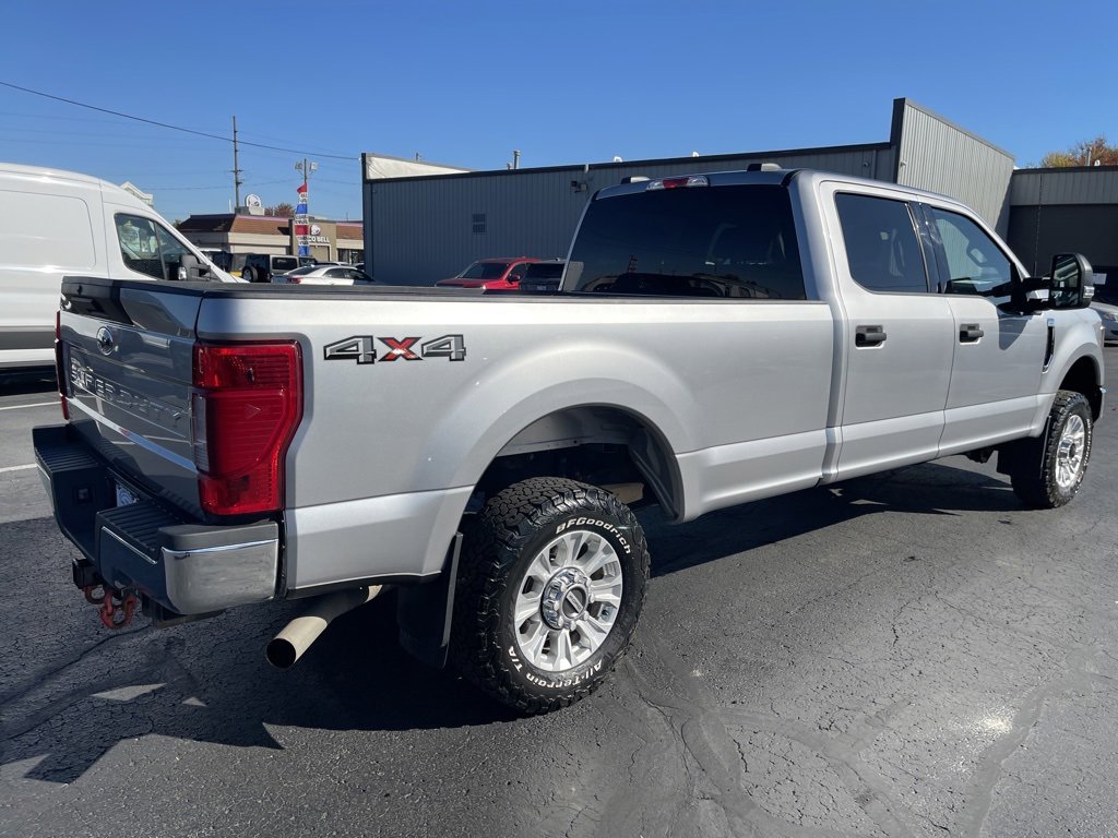 Used 2022 Ford F350 XLT image 3
