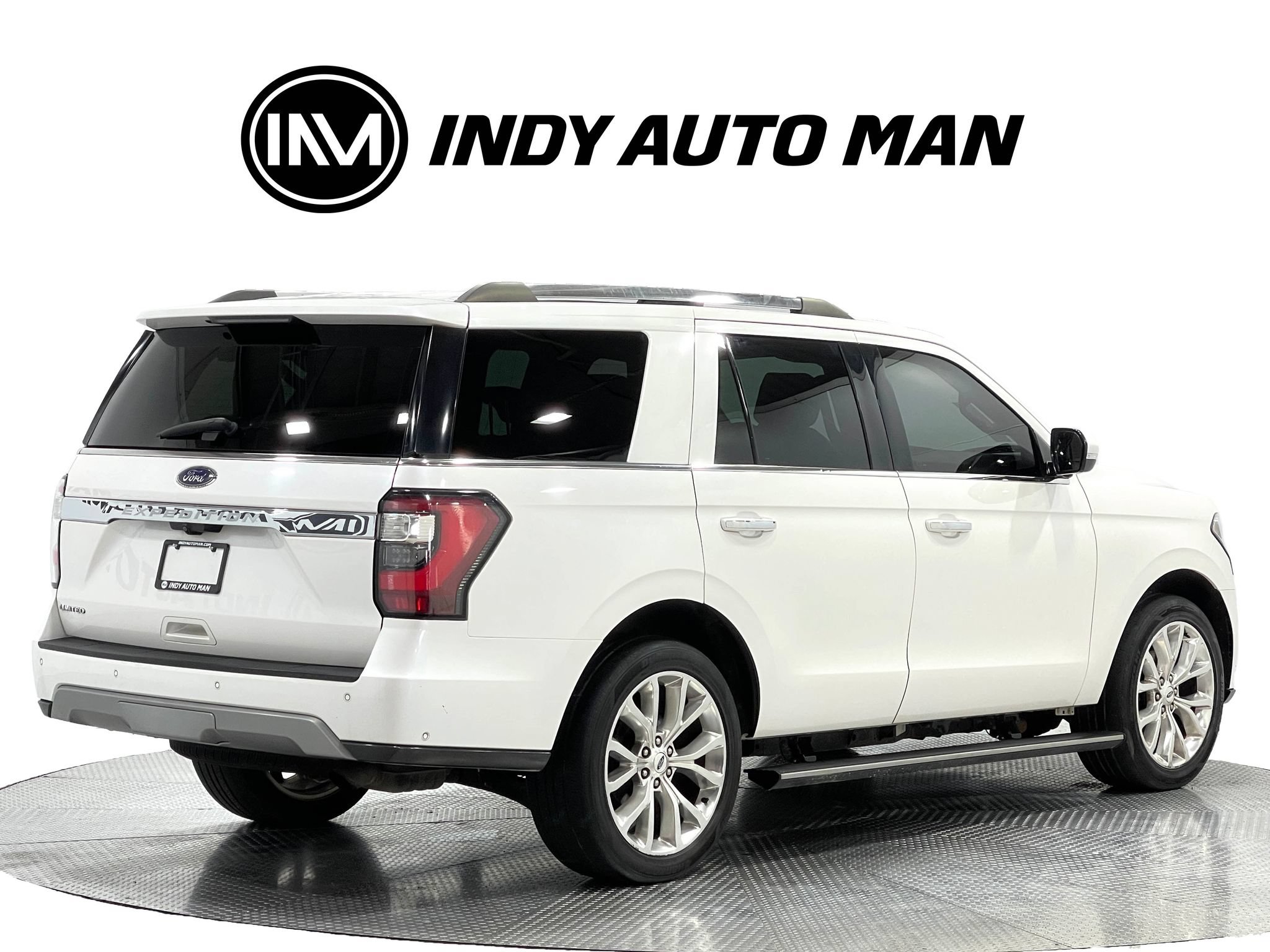Used 2019 Ford Expedition Limited w/ Equipment Group 302A AWD/4WD image 4