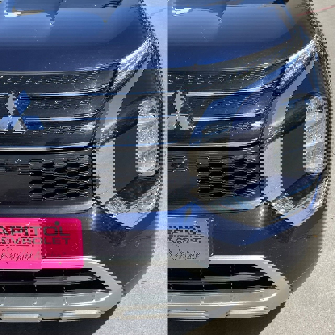 Used 2024 Mitsubishi Outlander SE image 7