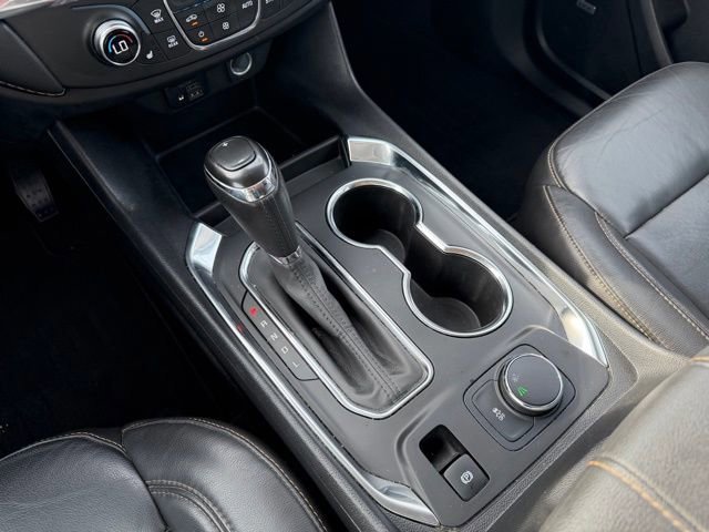 Used 2020 Chevrolet Traverse LT w/ LT Premium Package image 17