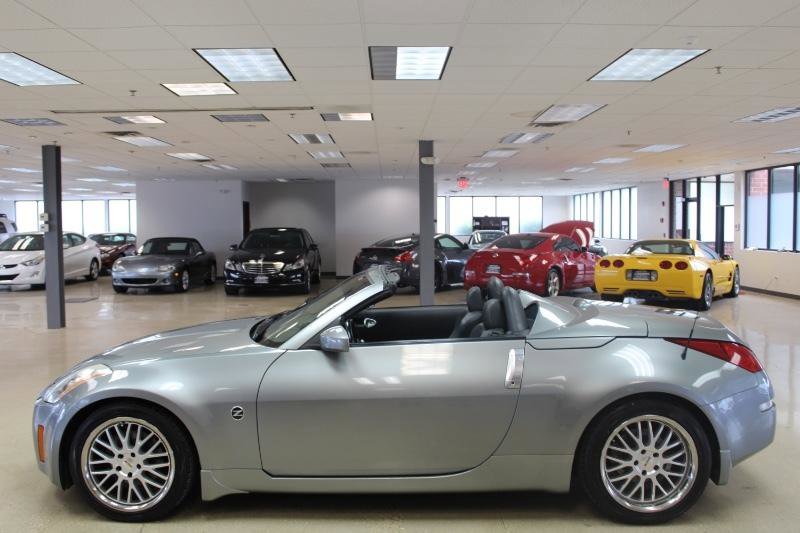 Used 2004 Nissan 350Z Touring image 22