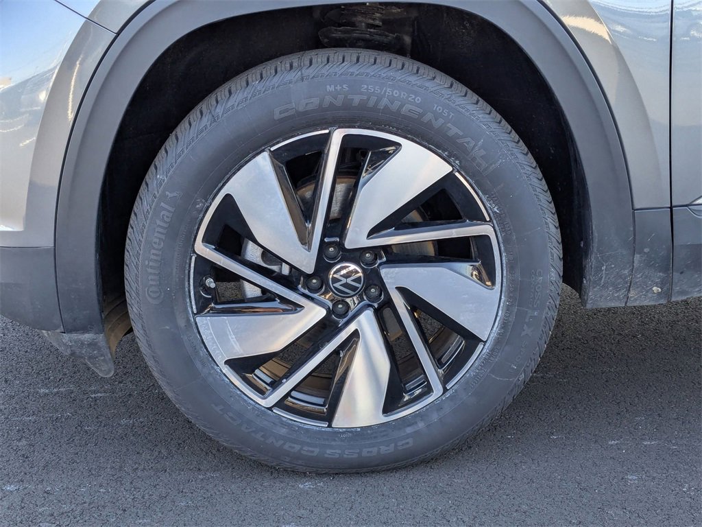 Used 2025 Volkswagen Atlas SE image 11