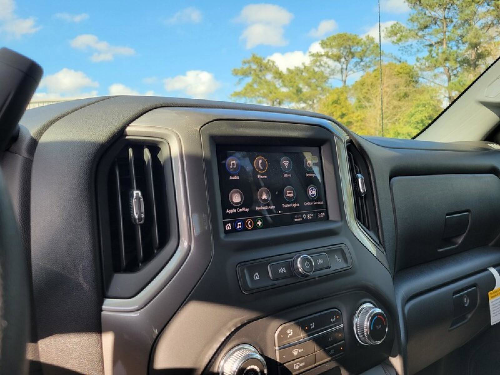 New 2026 GMC Sierra 1500 Pro w/ Graphite Edition image 16