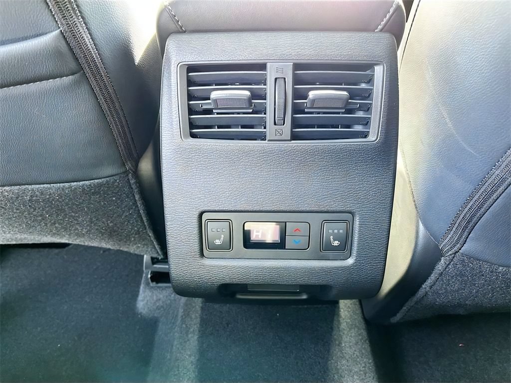 New 2026 Mitsubishi Outlander SEL FWD image 30