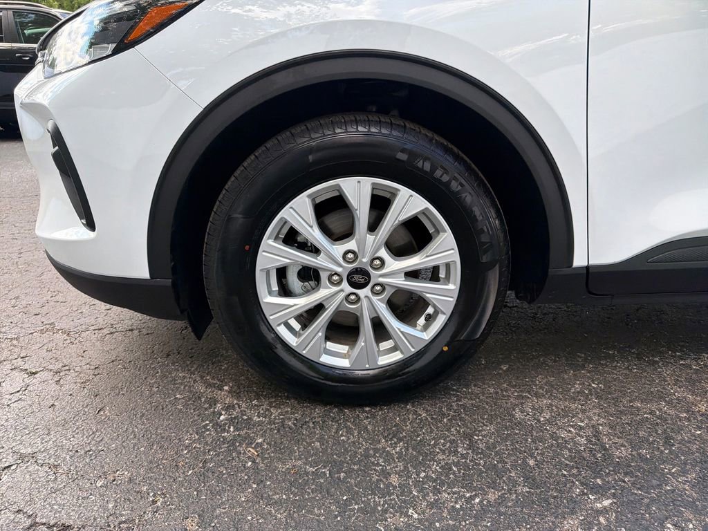 Used 2024 Ford Escape Active w/ Cold Weather Package FWD image 47