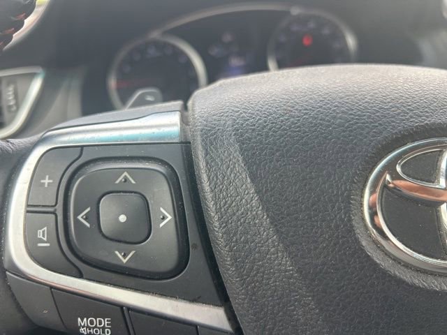Used 2015 Toyota Camry SE image 32